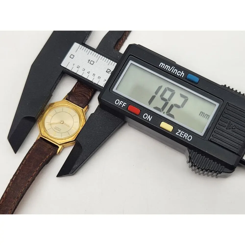 Seiko Vintage Gold Plated Ladies 1980's Wrist Watch Champagne Dial